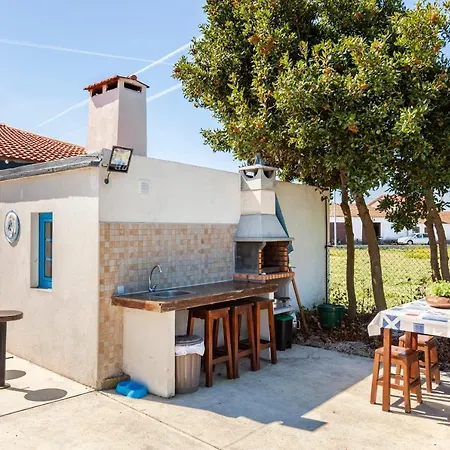 Bloomoon House Pensjonat Bunheiro