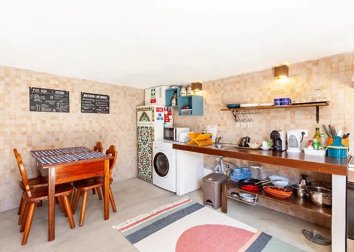 Bloomoon House Pensjonat Bunheiro